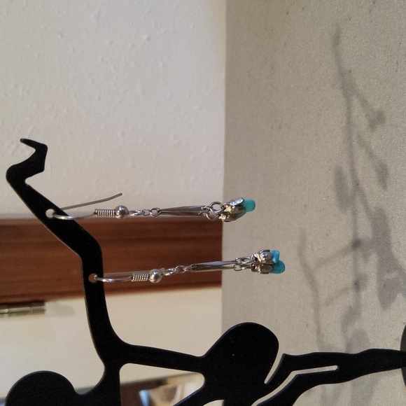 Earrings - Picture 2 of 5